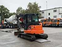 2922 - komatsu - pc58mr-5e0 - tracked excavator - afbeelding 2 van  31