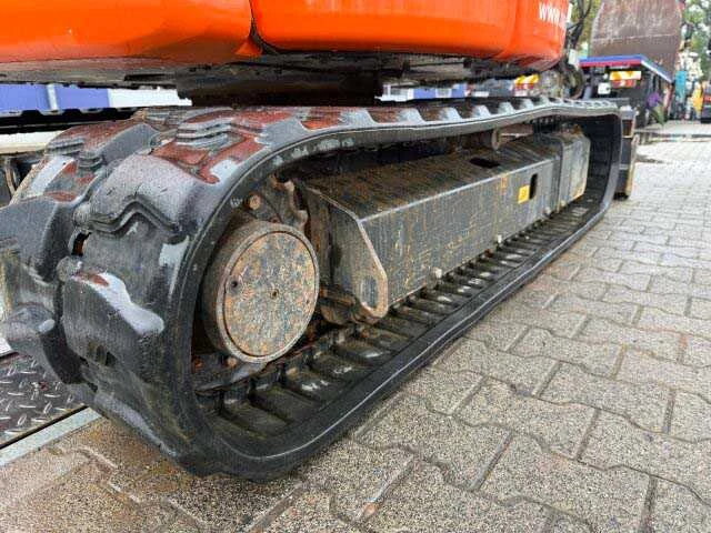 2922 - komatsu - pc58mr-5e0 - tracked excavator - afbeelding 4 van  31