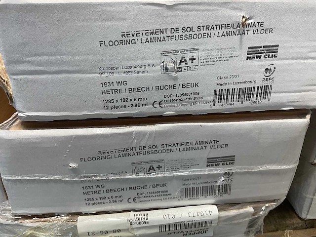 29,6m² kronospan beuk laminaatvloer - afbeelding 5 van  6