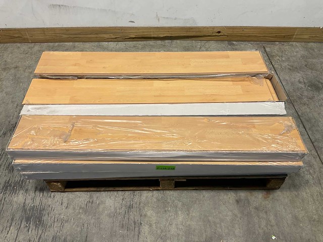 29,6m² kronospan beuk laminaatvloer - afbeelding 4 van  6