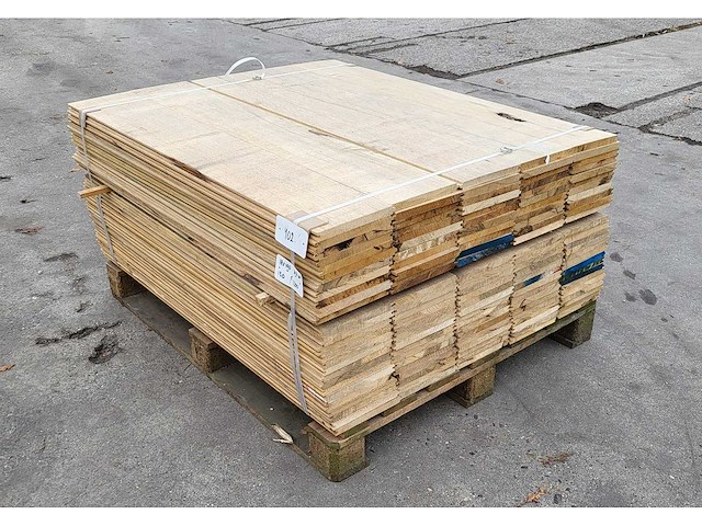 29.6m2 afrikaans eiken vloerdelen 18 x 190 mm, lengte 120cm ( 130x ) - afbeelding 3 van  6