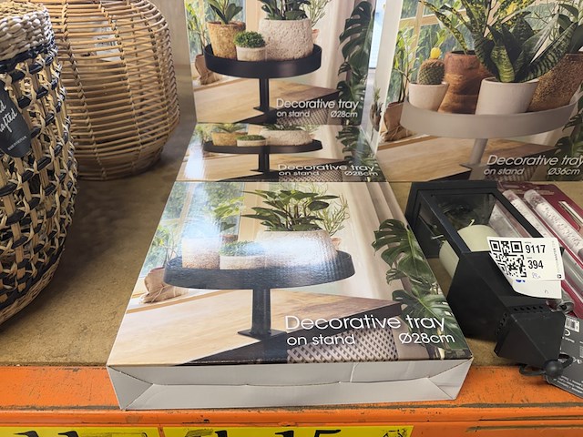 29x woonaccessoires w.o. windlicht, manden, bijzettafel - afbeelding 9 van  12