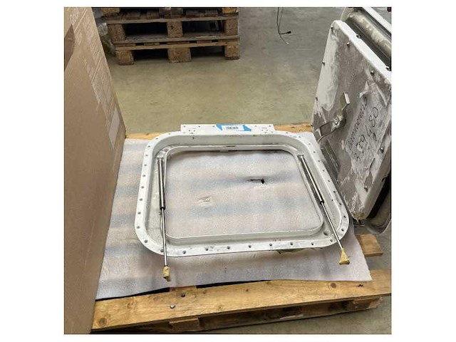 2nd choise stainless steel nemo watertight access hatch with lock 490 x 430 ln a30 fd - 379480 - afbeelding 3 van  5