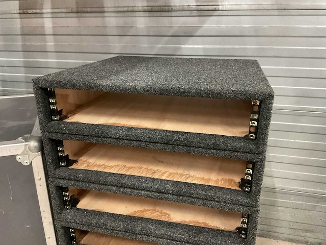 2u 19” rack (8x) - afbeelding 2 van  2
