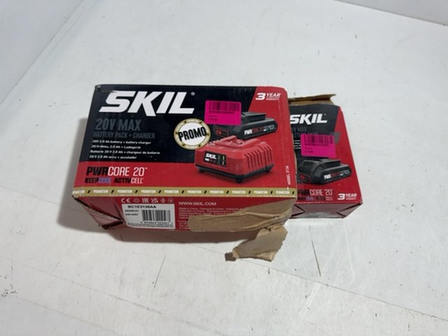 2x 20v accu's 2.0ah + snellader, skil, 3136aa en 3107aa - afbeelding 1 van  5