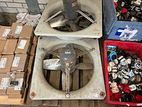 2x 220 ventilatoren met temperatuursensoren - afbeelding 1 van  6