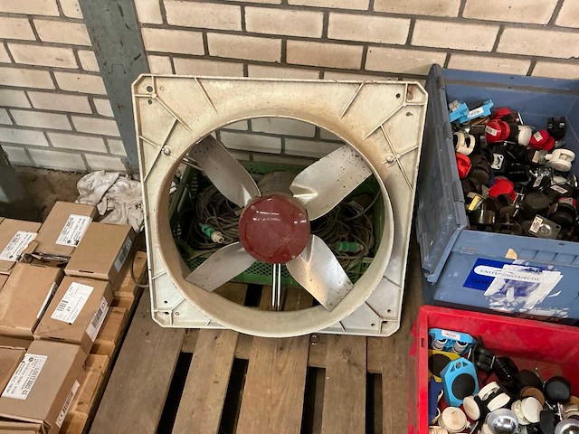 2x 220 ventilatoren met temperatuursensoren - afbeelding 4 van  6