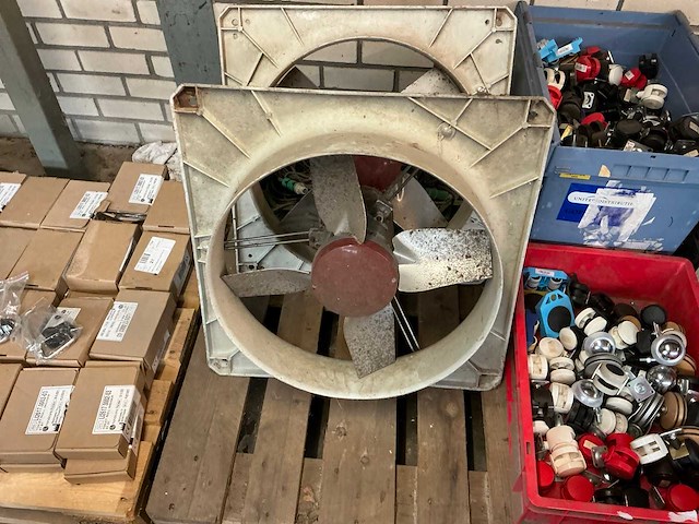 2x 220 ventilatoren met temperatuursensoren - afbeelding 5 van  6