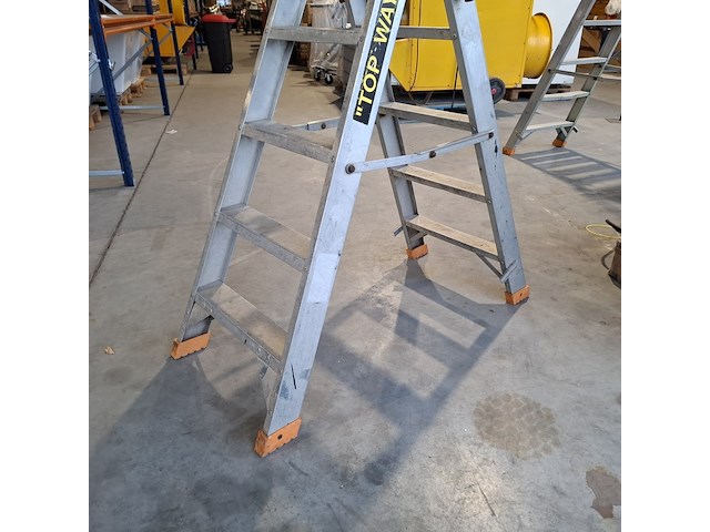 2x a trap - afbeelding 6 van  12