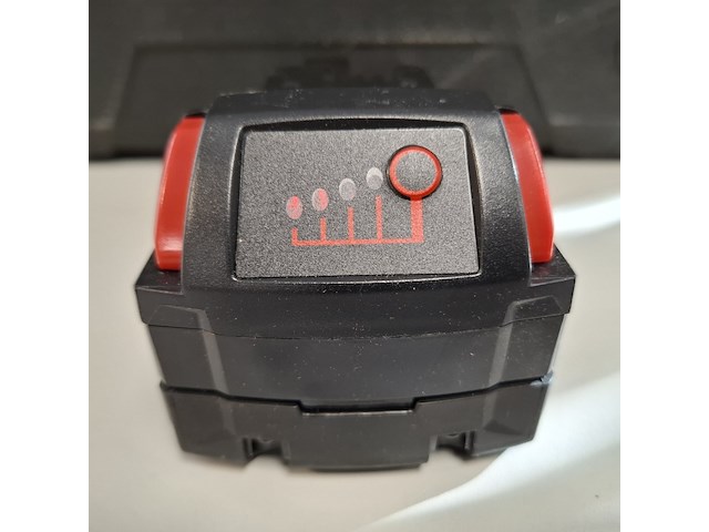 2x accu 18v - 4.0ah - afbeelding 4 van  6