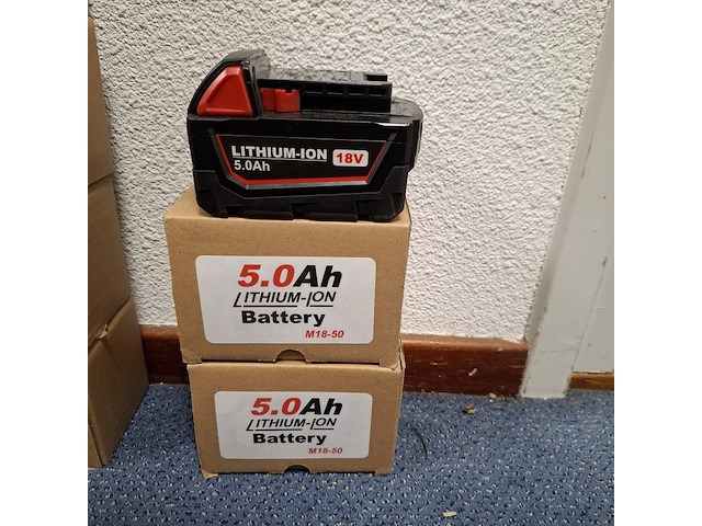 2x accu 18v - 5.0ah m18-50 - afbeelding 1 van  5