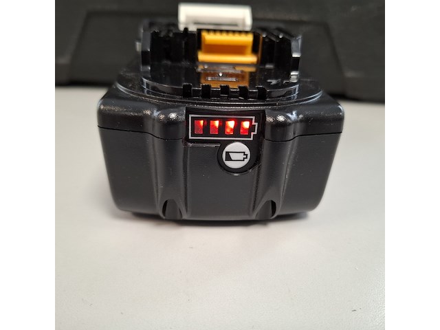 2x accu 18v - 5.0ah mkt - afbeelding 5 van  6