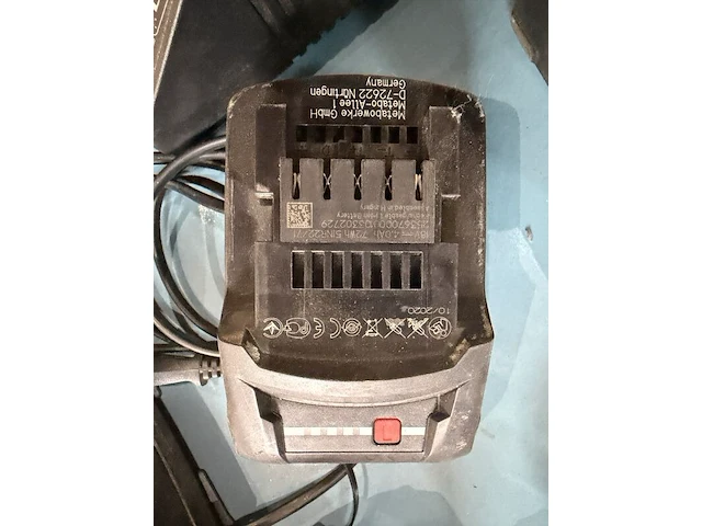 2x accu 18v lihd, metabo, 18v 4.0ah, zwart/rood - afbeelding 3 van  3