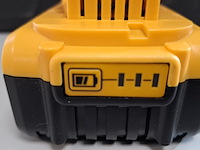 2x accu 20v - 5.0ah dcb200-50 - afbeelding 5 van  6