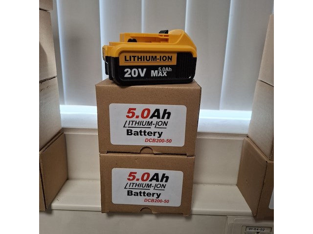 2x accu 20v - 5.0ah dcb200-50 - afbeelding 1 van  6