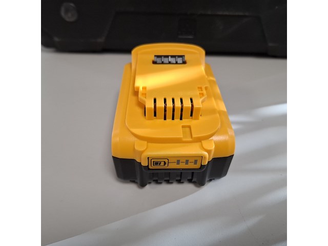 2x accu 20v - 5.0ah dcb200-50 - afbeelding 4 van  6