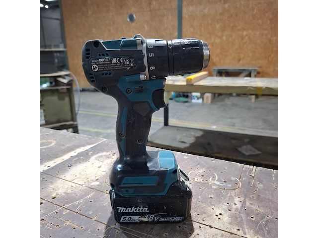 2x accu boormachine makita, 1x ddf487, bouwjaar 2020 en 2025 - afbeelding 2 van  7