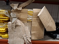 2x accu boormachine met partij opgepast nat borden, de walt , o.a. dc945 - afbeelding 8 van  13