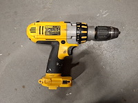 2x accu boormachine met partij opgepast nat borden de walt , o.a. dc945 - afbeelding 4 van  13