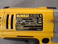 2x accu boormachine met partij opgepast nat borden de walt , o.a. dc945 - afbeelding 5 van  13