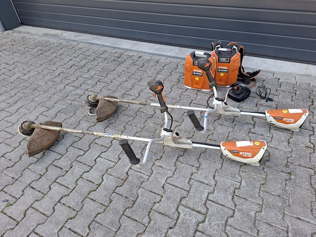 2x accu bosmaaier, stihl, fsa130 - afbeelding 1 van  9