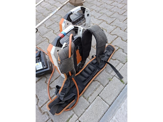2x accu bosmaaier, stihl, fsa130 - afbeelding 3 van  9
