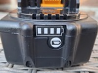 2x accu, makita, 18v, 6.0 ah - afbeelding 5 van  6