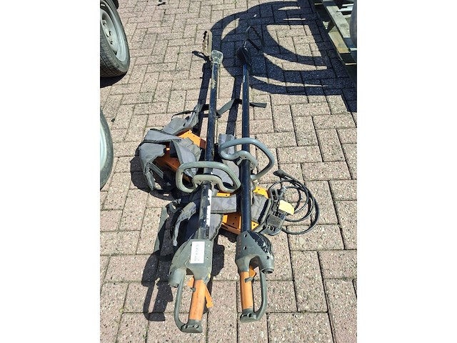 2x accu schoffelapparaat, pelenc - afbeelding 1 van  4
