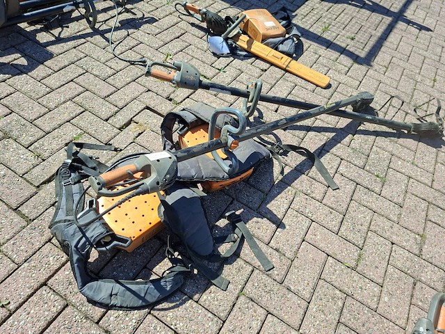 2x accu schoffelapparaat, pelenc - afbeelding 1 van  3