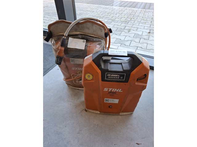 2x accu , stihl, ar2000, 2020 - afbeelding 1 van  5