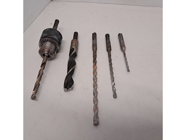 2x accuboormachine & 1 x elektrische boormachine, o.a. makita - afbeelding 15 van  55