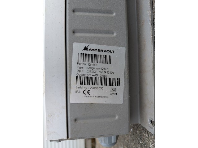 2x acculader, mastervolt, mass 24/50 & charger mass 12/30-2 - afbeelding 3 van  12