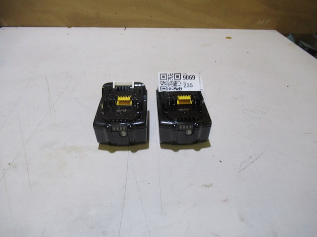 2x accu's 18v makita, bl1830b - afbeelding 2 van  2
