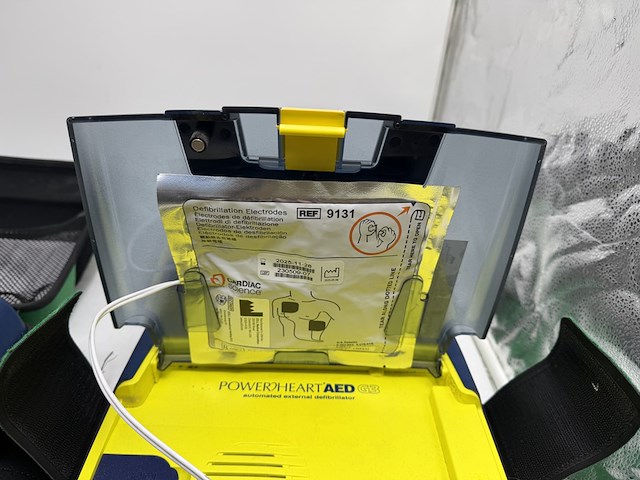 2x aed, cardiac science / aivia, powerheart aed g3 - afbeelding 4 van  7