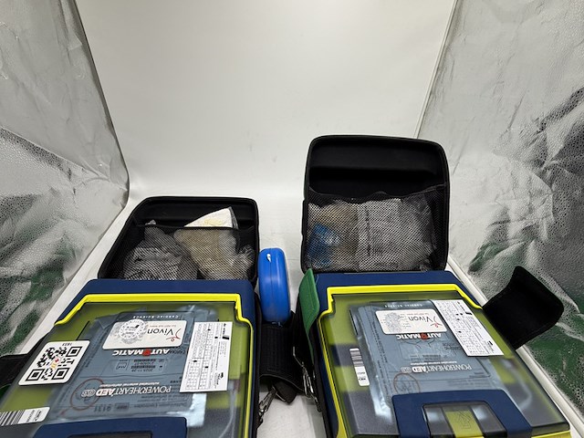 2x aed, cardiac science / aivia, powerheart aed g3 - afbeelding 2 van  9