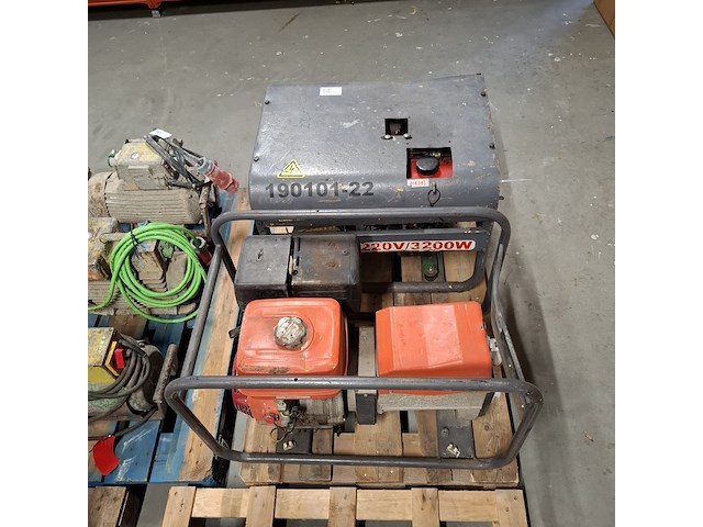 2x aggregaat, o.a. europower - afbeelding 4 van  12