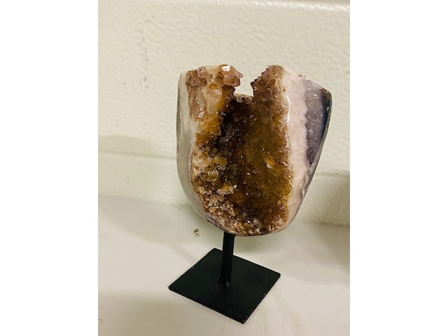 2x amethist/citrien/chalcedoon geode - afbeelding 3 van  5