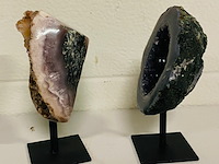 2x amethist/citrien/chalcedoon geode - afbeelding 4 van  5