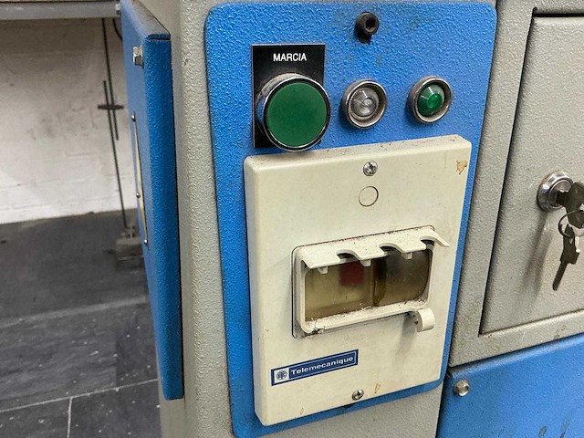 2x antares l300 / l301 industriële leerstroken-snijmachine 300 mm incl. toebehoren - afbeelding 14 van  27