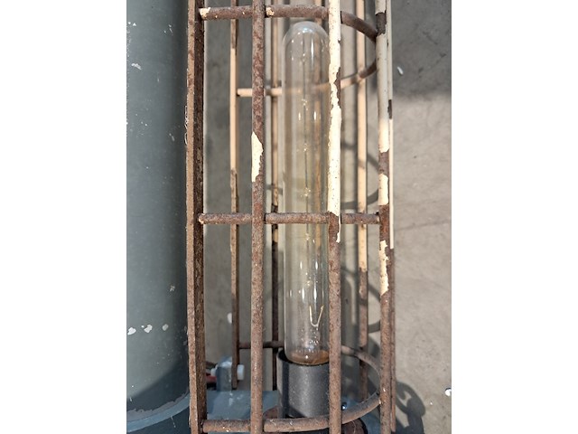 2x antieke explosieveilige hanglamp, depose - afbeelding 2 van  11