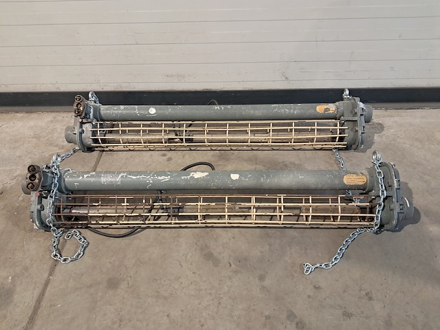 2x antieke explosieveilige hanglamp, depose - afbeelding 1 van  11