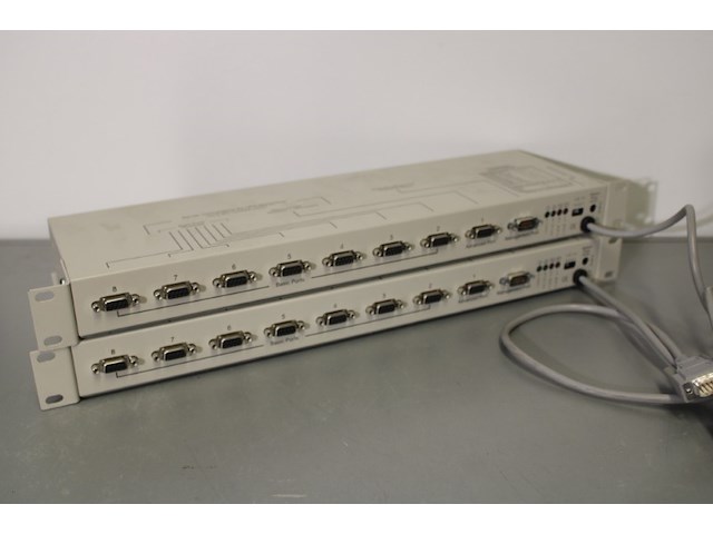 2x apc ap9207 upc interface expander - afbeelding 5 van  9