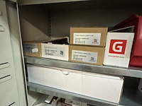 2x archiefkast met gordijnrails onderdelen - afbeelding 4 van  9