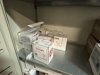 2x archiefkast met gordijnrails onderdelen - afbeelding 7 van  9