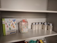 2x archiefkast met inhoud o.a. gehoorbescherming - afbeelding 4 van  5