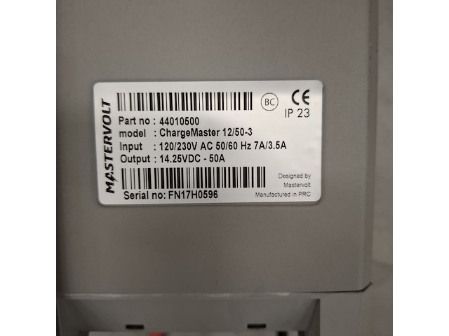 2x automatische acculader mastervolt, chargemaster 12/50-3 en mass charger 24/50-2 - afbeelding 6 van  10