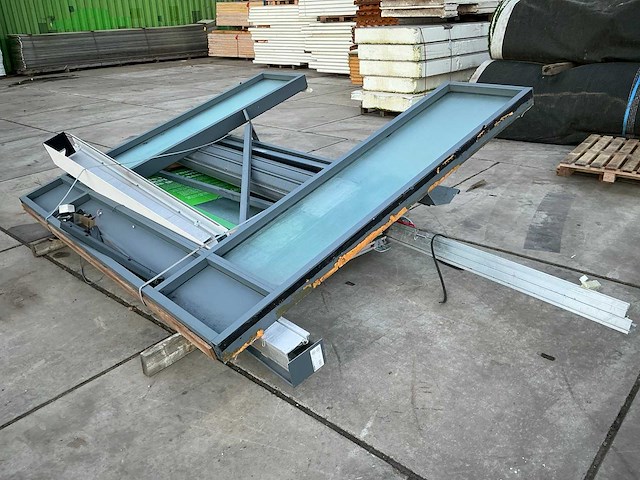 2x automatische bedrijfsdeur en 1x rolluik - afbeelding 1 van  10