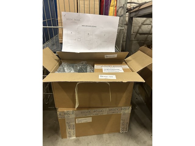 2x badkamer/sanitair accessoires en toebehoren stock4rolls - afbeelding 1 van  5