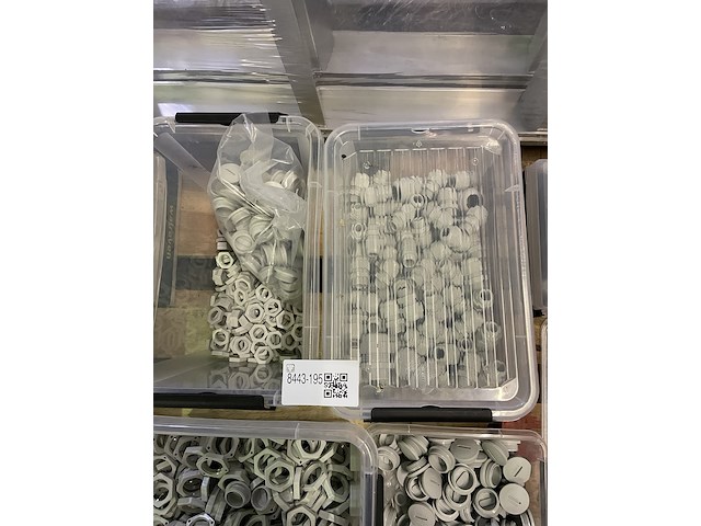 2x bak met schroef aansluitingen - afbeelding 2 van  2