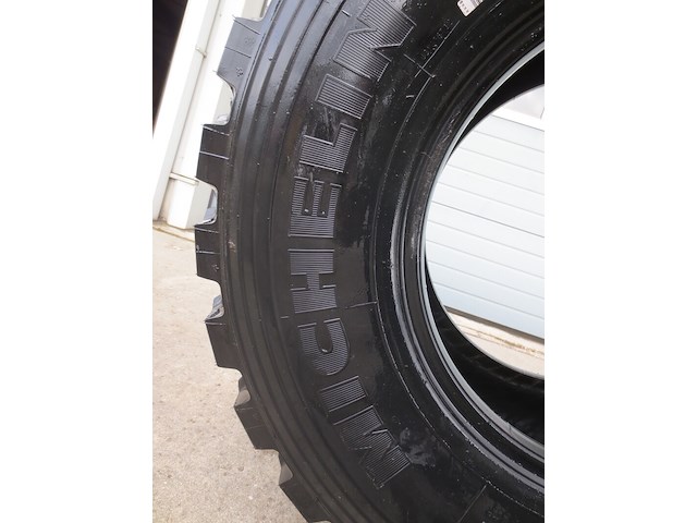2x band, continental en michelin , mpt 81 en xzl, zwart - afbeelding 4 van  14